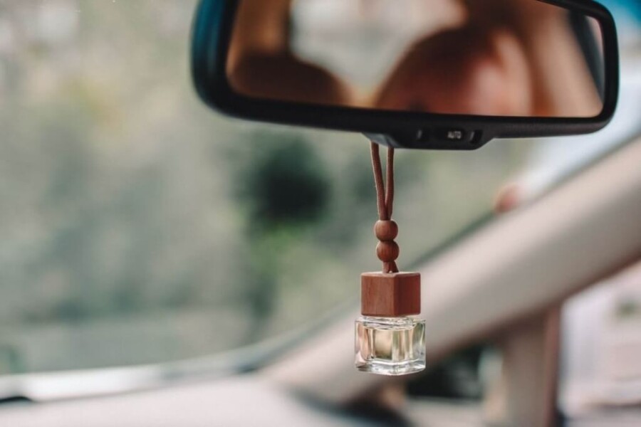 Descubre Cómo Eliminar los Malos Olores en tu Coche este Verano | Ralarsa