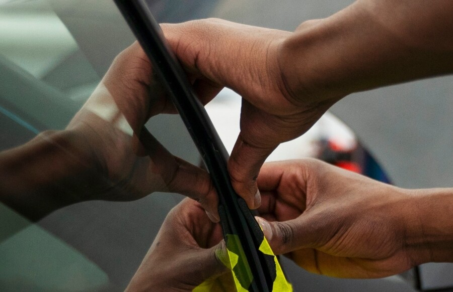 ¿Sustitución o reparación de lunas de coche?