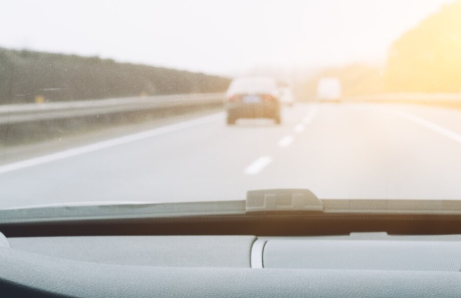 ¿Cómo se arregla un elevalunas eléctrico?