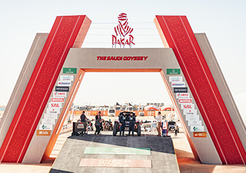 Ralarsa renueva su compromiso con el Dakar junto a Pau Navarro