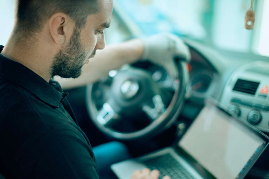 Importancia Calibrar Sistemas ADAS Despues de Cambiar Lunas o Parabrisas | Ralarsa