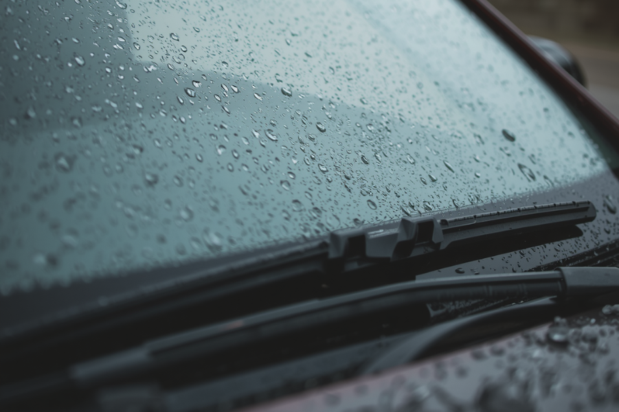 Cuando Cambiar las Escobillas Limpiaparabrisas del Coche | Ralarsa